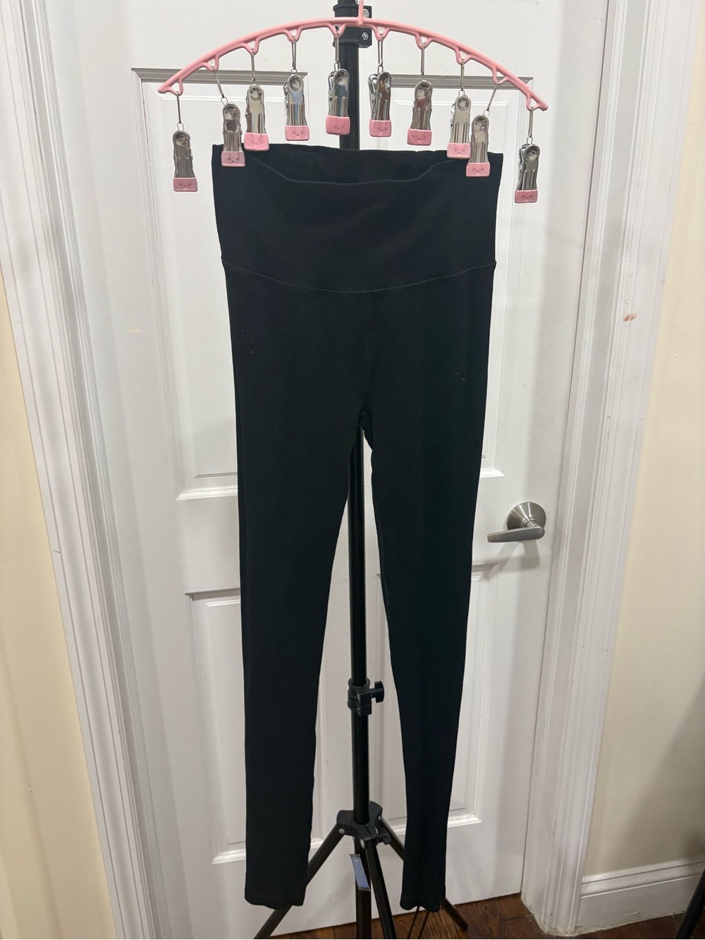 ALO Black Ribbed High Waisted Leggings